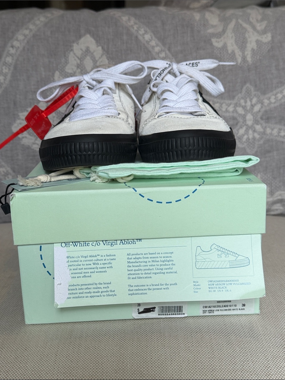 Off White Sneakers